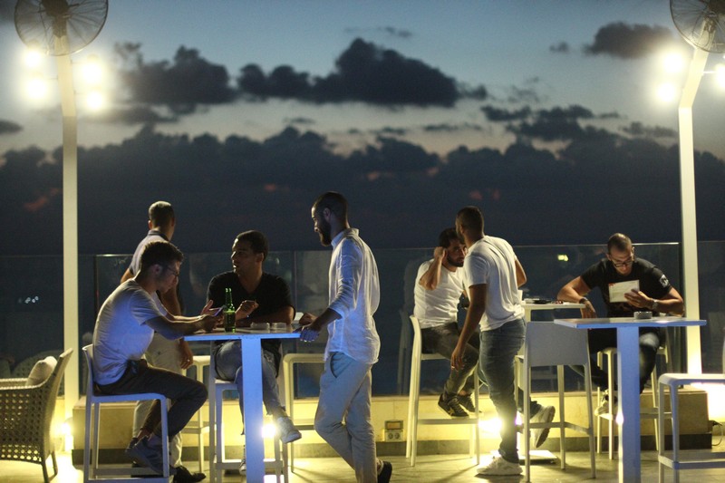 Sunset Drinks at Lancs Pool & Bar